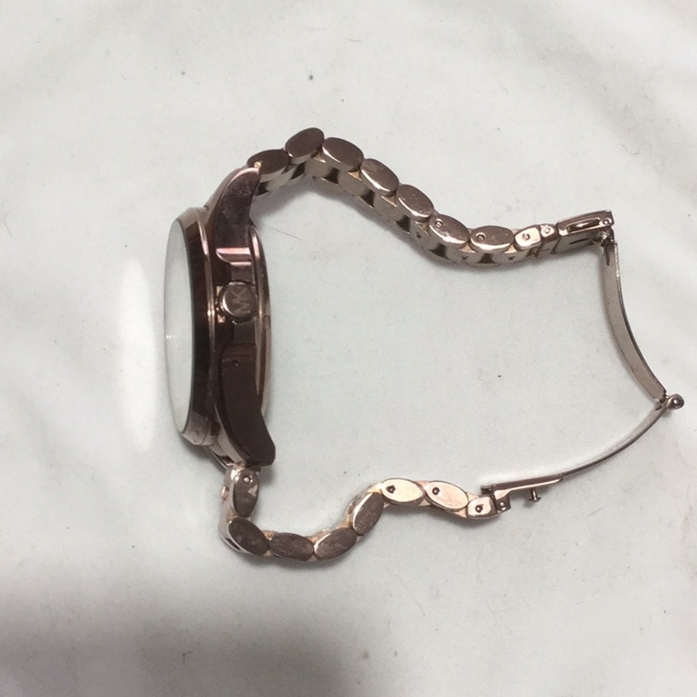 Michael Kors - Sable - Access Bradshaw Smartwatch - Picture 5 of 7